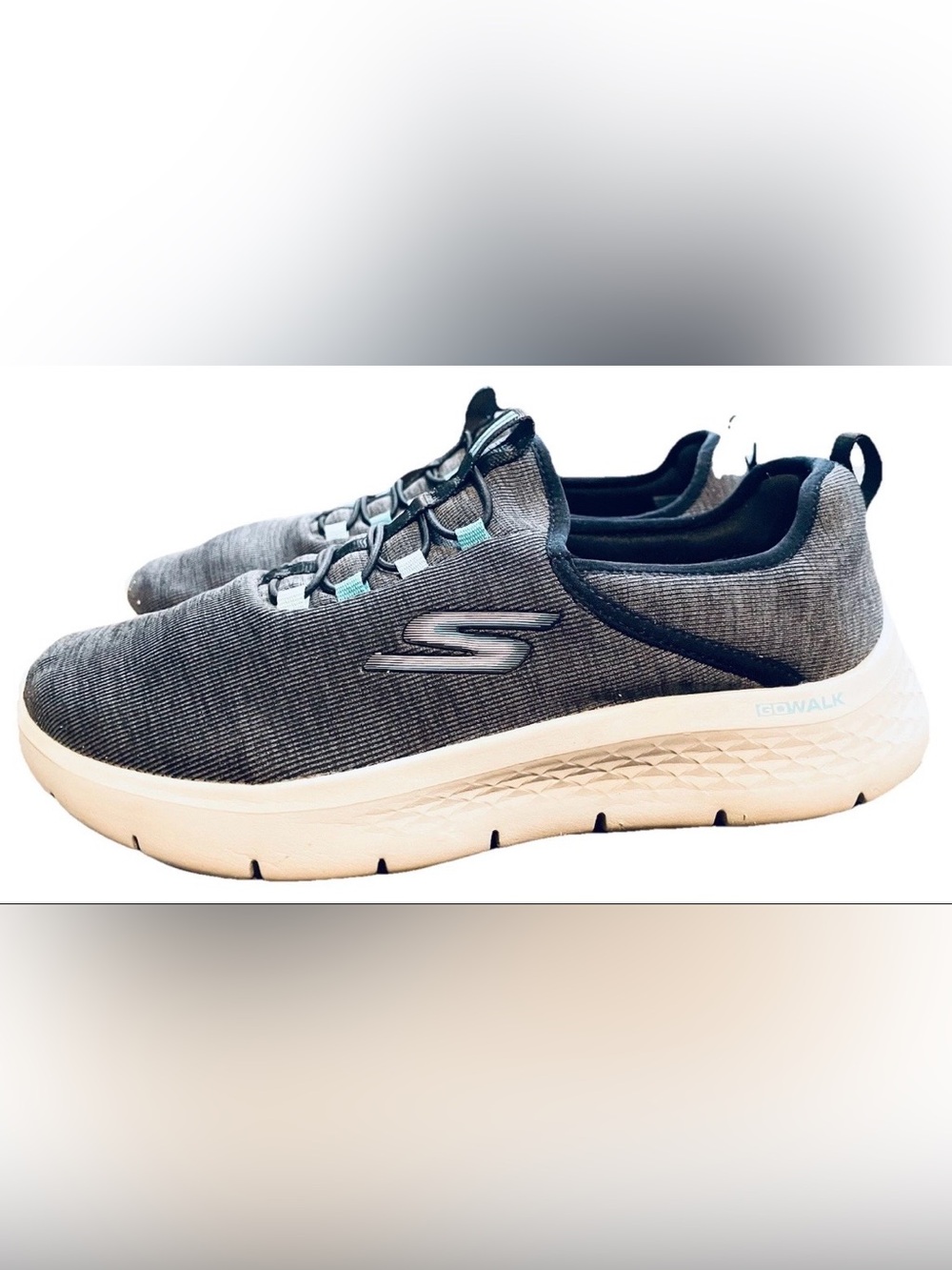 Skechers Go Walk Flex Lucy Womens Size.  8 .5Gray Blue Slip On Walking Sneakers